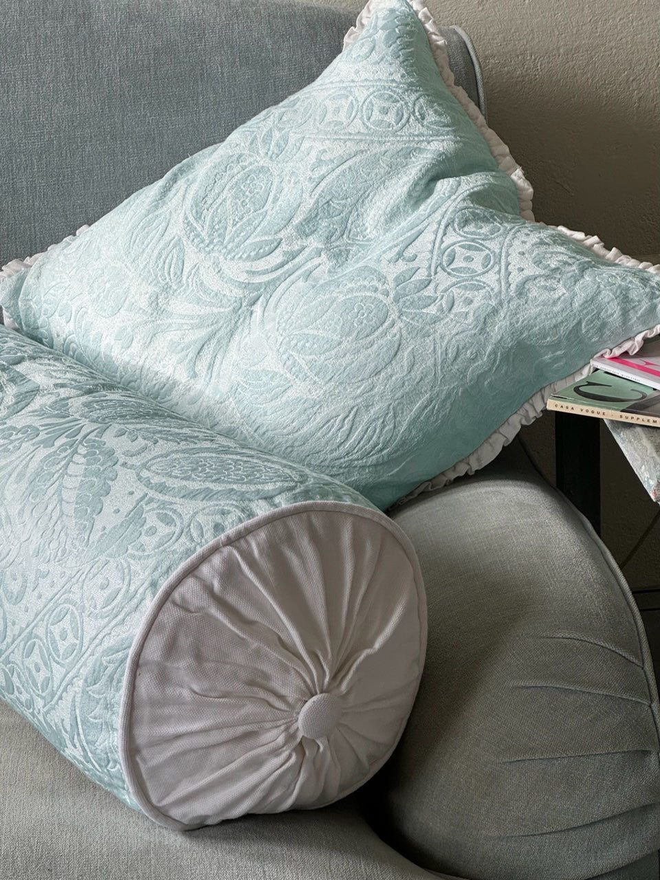 Shabby chic pillows for couch outlet