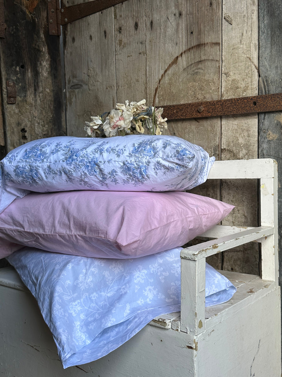 The Farmhouse by Rachel Ashwell - British Rose Sheet Set