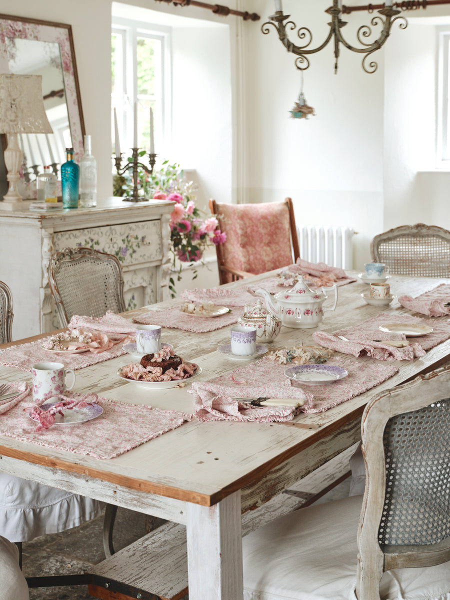 Willa Ruffle Linen Placemats- Set of 4