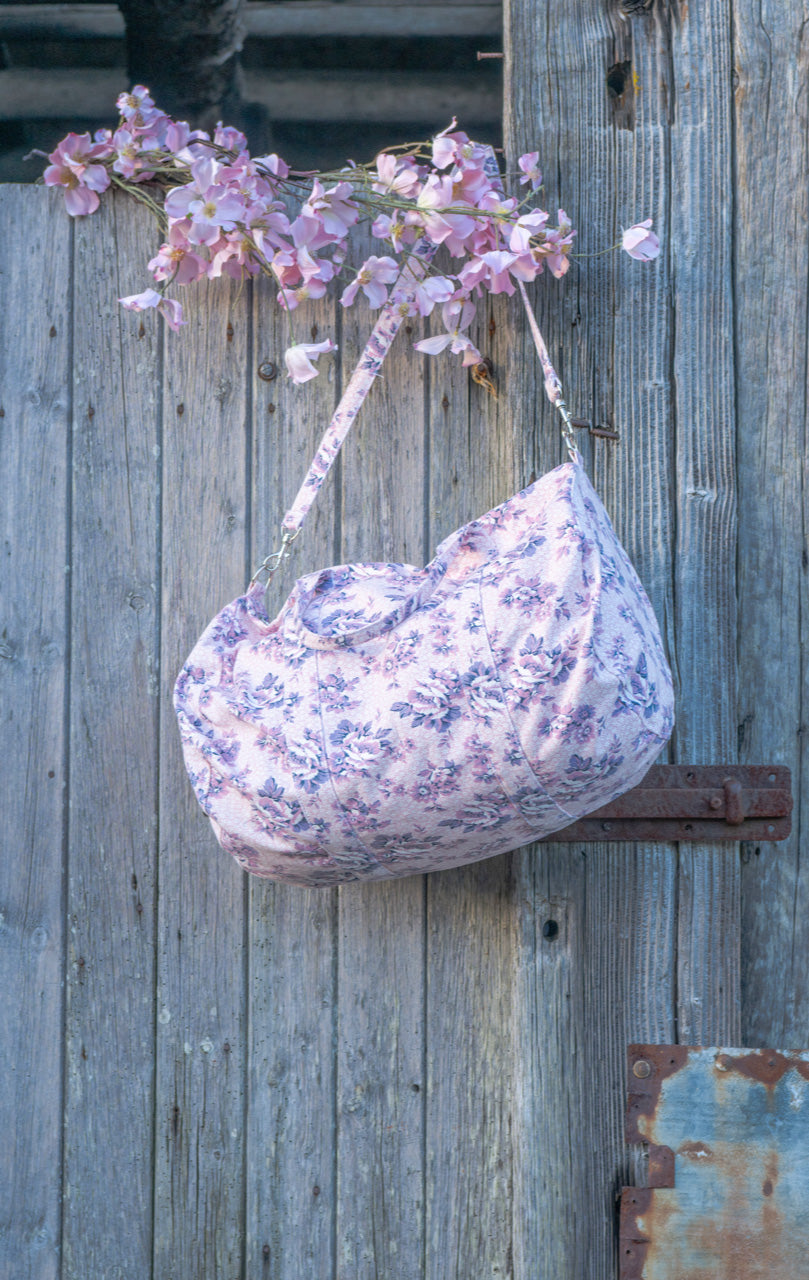 layered crocheted doily bag | Lace bag, Shabby chic bags, Lace purse