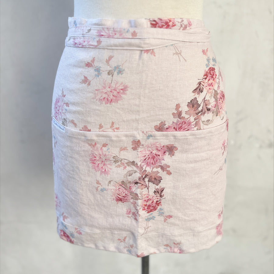 Dancing Dahlia Pink Short Apron