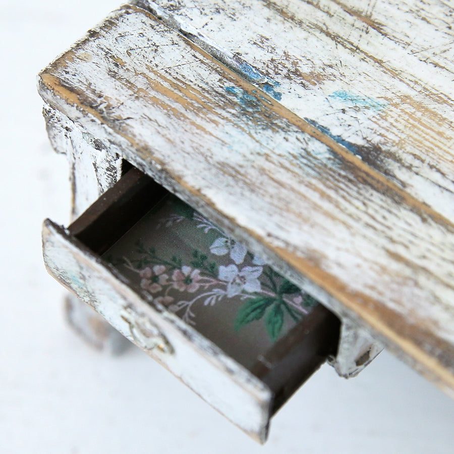 Dollhouse Furniture: Duke Desk