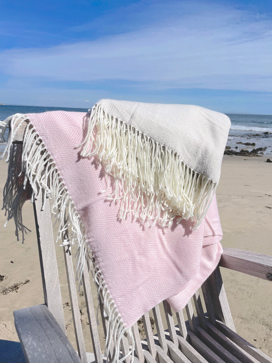Herringbone Tassel Throw - Pink