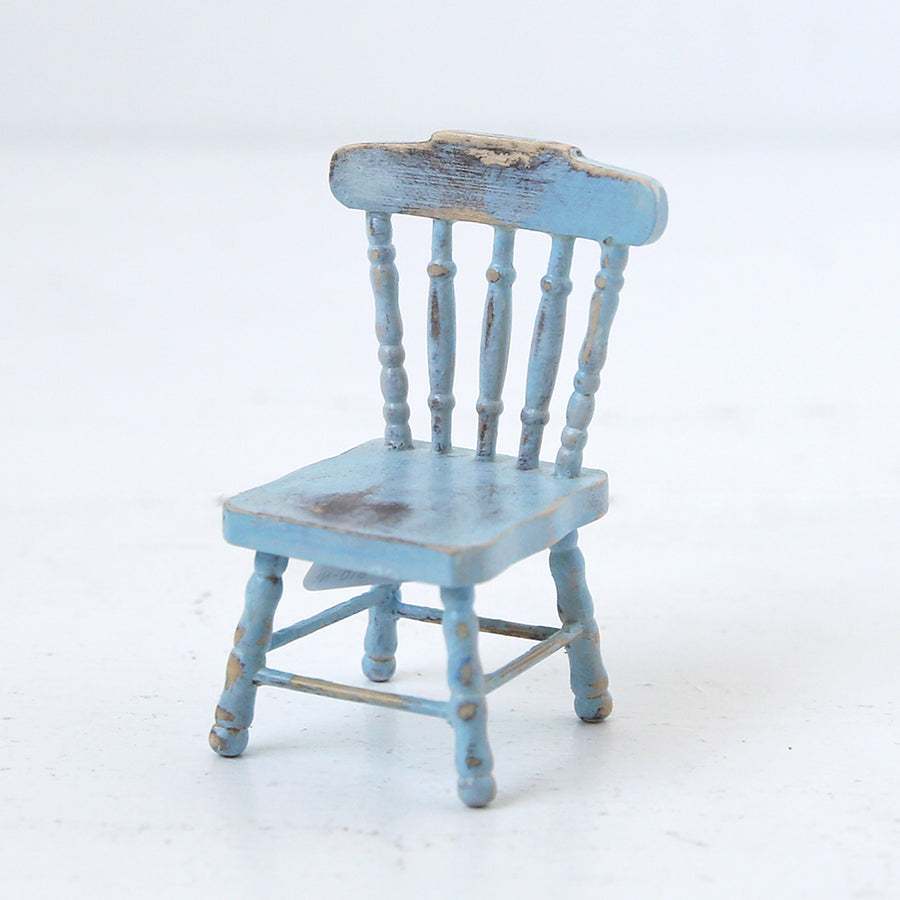 Dollhouse Furniture: Oakley Chair