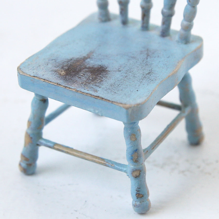 Dollhouse Furniture: Oakley Chair
