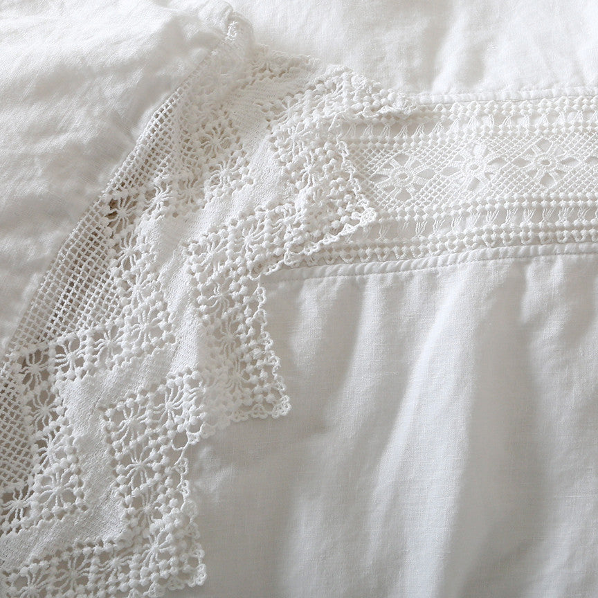 Cluny Lace Tablecloth