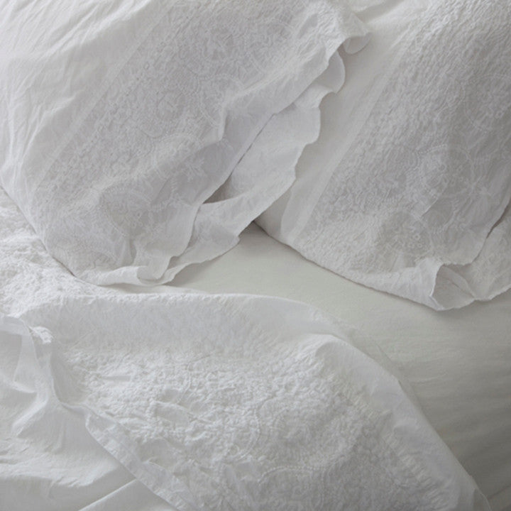 Embroidered Hem White Pillowcases
